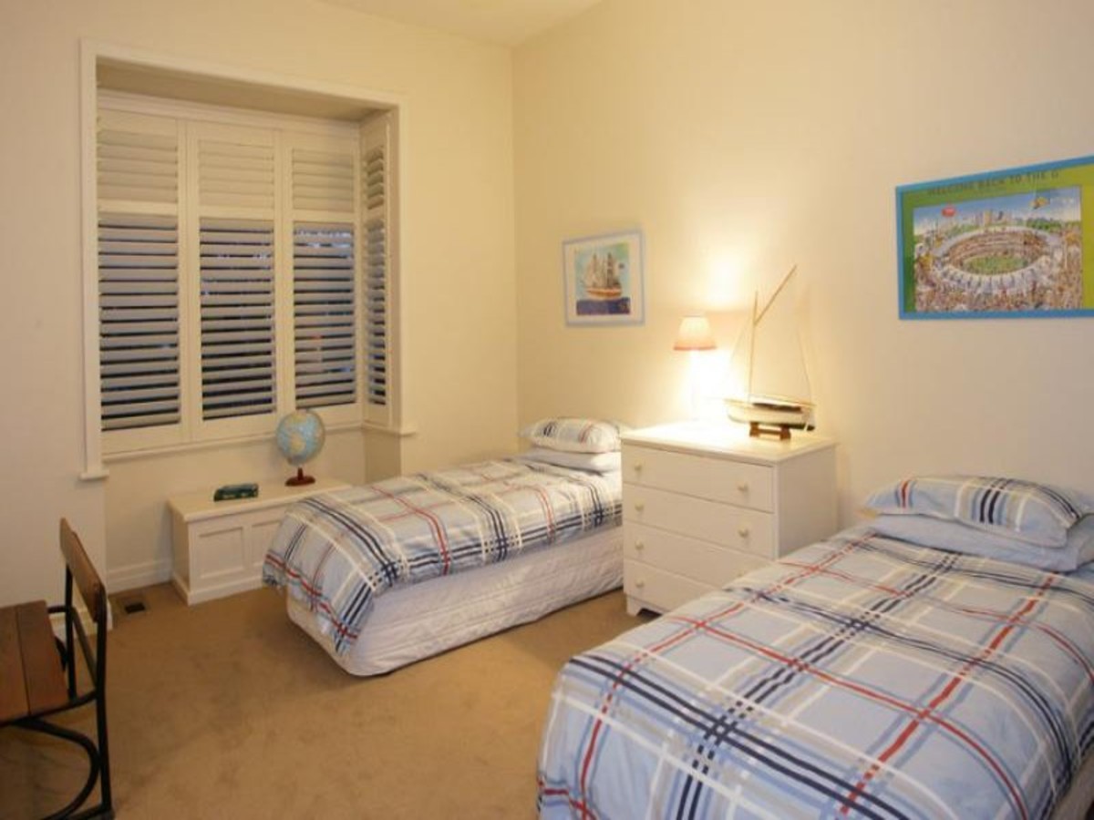 11 Derby Crescent, Caulfield East - Thumbnail 7