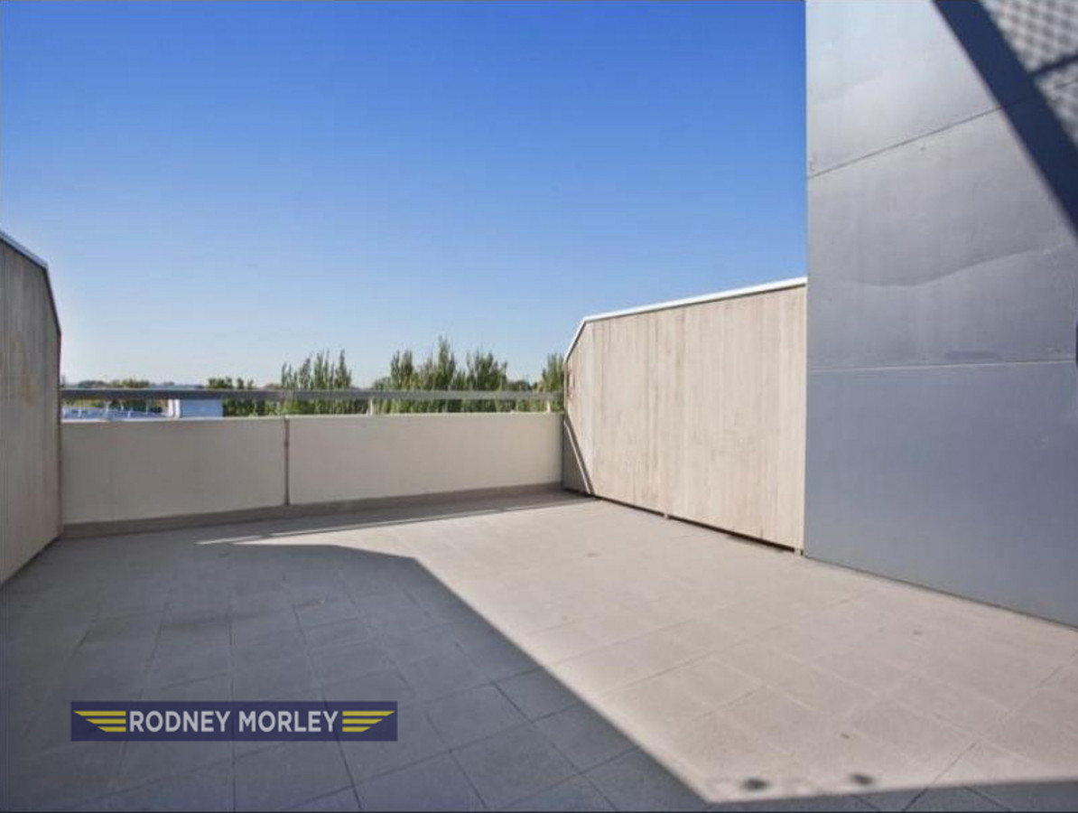 17/185 Barkly Street, St Kilda - Thumbnail 3